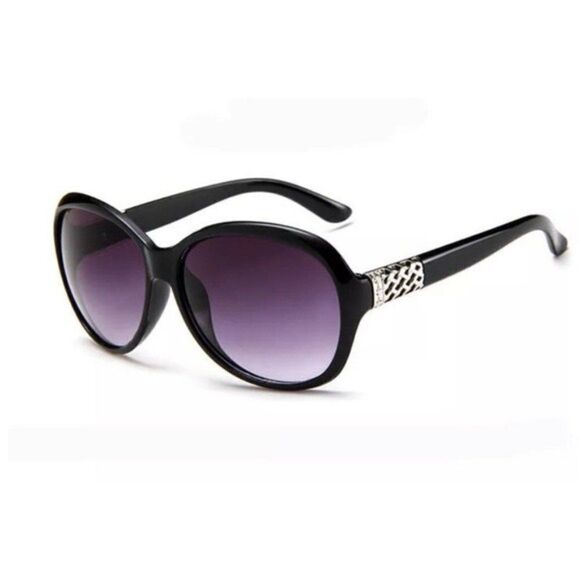 Black Retro Round Oversized Sunglasses New with Case - Picture 1 of 6
